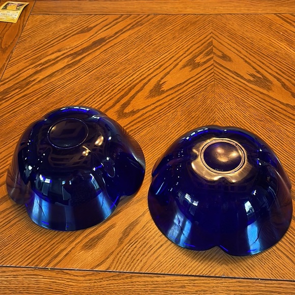 Vintage Cobalt Italy 🇮🇹 Glass 4 pedal Bowl - Picture 6 of 7